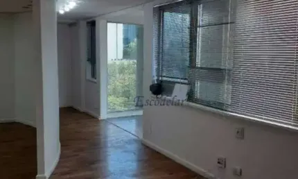Andar corporativo comercial de 204 m² com 3 banheiros 4 vagas 1 copa para alugar por r$ 17.069/mês - berrini - são paulo/sp