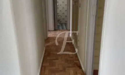 apartamento a venda na bela vista com 3 quartos, 1 quarto de empregada, 2 banheiros, região da Paulista.