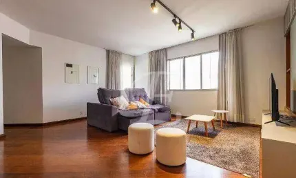 Apartamento na Oscar Freire, com 3 quartos/sendo 1 suíte e 2 vagas. Ar-condicionado. Mobiliado. Pronto para morar.