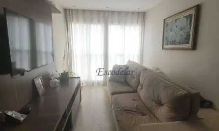 Apto com 02 dormitórios, varanda, 01 vaga e lazer completo