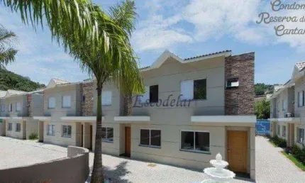 Casa com 2 dormitórios à venda, 60 m² por R$ 340.000,00 - Tremembé - São Paulo/SP