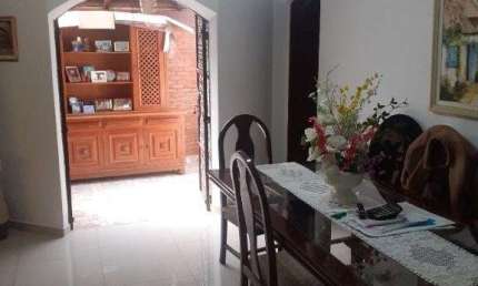 Casa com 3 quartos à venda e para locação no Horto Florestal - Zona Norte