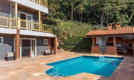 Sobrado à venda | 418m² | 4 suítes | 3 vagas | Tremembé - São Paulo/SP