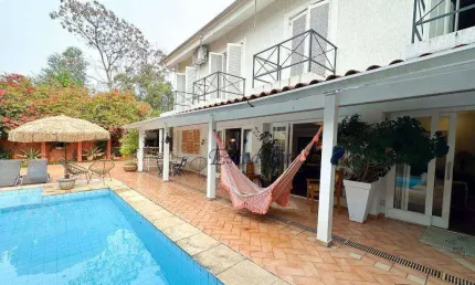 Casa com 4 dormitórios à venda com conforto e sofisticação , 402 m²