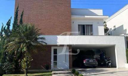 Casa  à Venda – 4 Suítes, Piscina Aquecida , Varanda Gourmet e 318m² de Conforto .