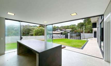 Casa com 3 dormitórios à venda, 200 m² por R$ 1.600.000 - Condomínio - Serra da Cantareira