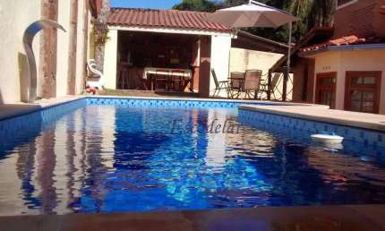 Casa térrea com 3 dormitórios à venda, 256 m² por R$ 1.297.000 - Parque Petrópolis - Mairiporã/SP