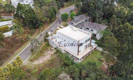 Casa com 5 dormitórios à venda, 400 m² por R$ 2.640.000,00 - Condomínio Suíça da Cantareira - Mairiporã/SP
