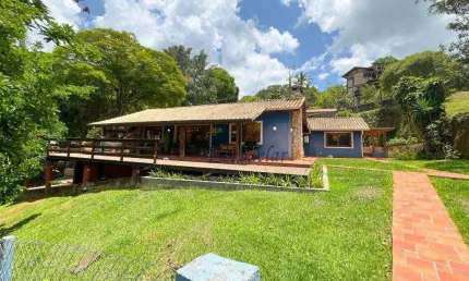 Casa com 3 suítes à venda, 250 m² por R$ 1.800.000 - Roseira - Mairiporã/SP