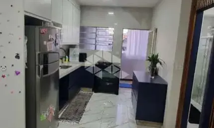 Térrea Planalto, três dormitòrios , três vagas de garagem.