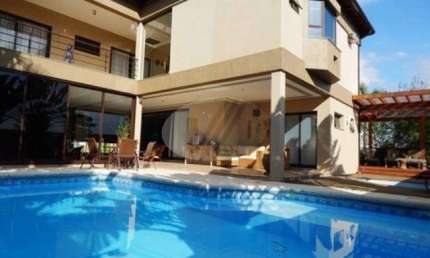 Casa em condomínio fechado com 4 quartos para alugar na Rua Sabiú, 11, Loteamento Alphaville Campinas, Campinas, 490 m2 por R$ 19.000
