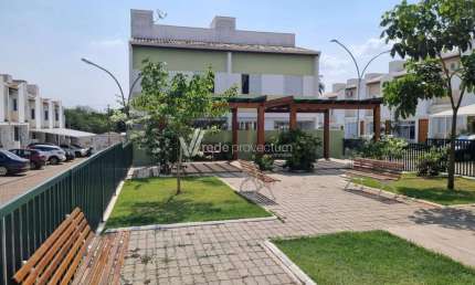 Casa em condomínio fechado com 3 quartos para alugar na Rua Padre Domingos Giovanini, 394, Taquaral, Campinas, 80 m2 por R$ 4.500