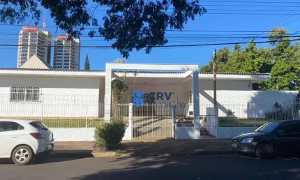 Casa com 3 dormitórios à venda, 270 m² por R$ 790.000,00 - Jardim Shangri-la A - Londrina/PR