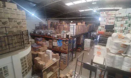 Barracão à venda, 850 m² por R$ 2.200.000,00 - Jardim Agari - Londrina/PR