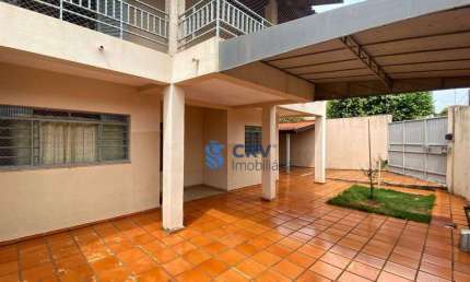 Sobrado com 3 dormitórios à venda, 163 m² por R$ 500.000,00 - Pinheiros - Londrina/PR