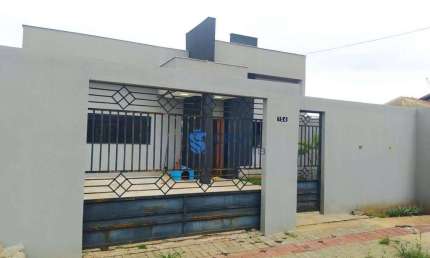 Casa com 2 dormitórios para alugar, 192 m² por R$ 2.800,00/mês - Cambezinho - Londrina/PR