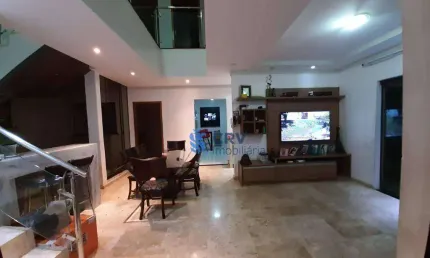 Sobrado com 4 dormitórios à venda, 200 m² por R$ 750.000,00 - Jardim Planalto - Londrina/PR