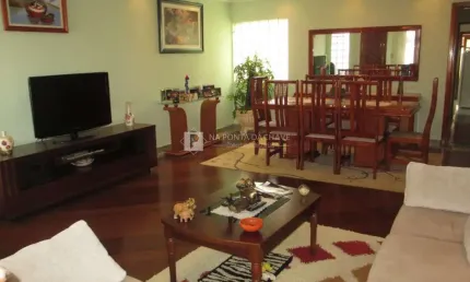 Casa com 3 quartos à venda na Rua Helena Aparecida Secol, 101, Nova Petrópolis, São Bernardo do Campo por R$ 869.000