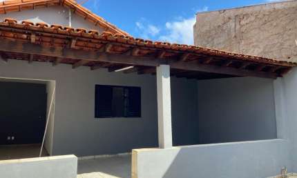 Casa com 2 quartos à venda na Rua Royalties, 0, Parque das Laranjeiras, Uberlândia