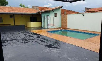 Casa com 1 quarto à venda na Rua Antônio Riul, 137, Centro, Jardinópolis