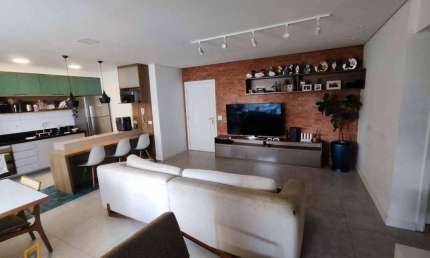 Apartamento a venda com 3 dormitórios, sendo 1 suíte, 2 vagas, no condomínio Luzes, bairro Mogilar R$ 1.120.000,00