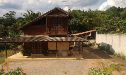 Linda chácara, com amplo espaço, 1500m², 25x60, 150m² de área construída, Mogi das Cruzes