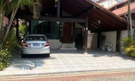 Sobrado A Venda Condomínio Helbor Ville Versailles Alto do Ipiranga Mogi das Cruzes – SP  250m² de Terreno e 193m² de Área Construída