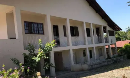 Casa assobradada a venda, jardim cecilia mogi das cruzes – sp  350m² de terreno e 378m² de área construída r$ 700.000,00