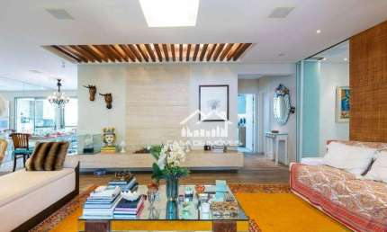 Vende apartamento Garden com 250 m², 4 vagas e depósito, no Morumbi