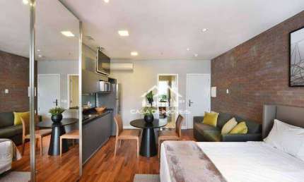 Vende apartamento tipo flat no Itaim Bibi, lindo, de revista!