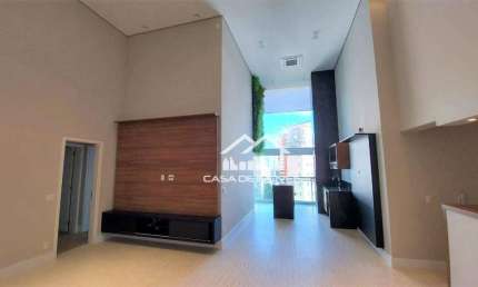 Vende magnífico apartamento com pé direito duplo. Prédio novo com lazer compelto no Panamaby.