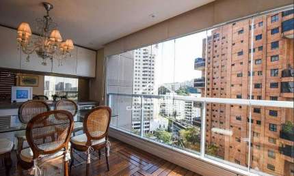 Vende apartamento com 96m², 2 suítes, 2 vagas em prédio novo no Panamby.