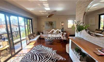 Vende apartamento reformado e mobiliado com 168m² na Vila Olímpia.