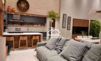 Vende lindíssimo apartamento com 148m², pé direito duplo e lazer clube no Panamby.
