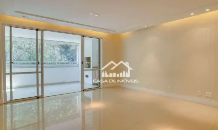 Vende lindo apartamento com 141m², 3 suítes, varanda gourmet e lazer clube no Panamby.