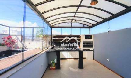 Vende cobertura duplex reformada com 179m², com piscina e espaço gourmet na Vila Andrade