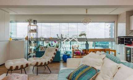 Vende lindíssimo apartamento com varanda gourmet, living integrado, 3 suítes, 3 vagas e muito lazer no Brooklin