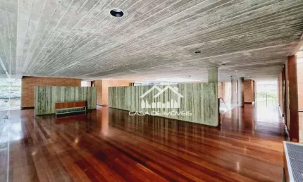 Vende casa ou terreno para incorporação na Cidade Jardim.