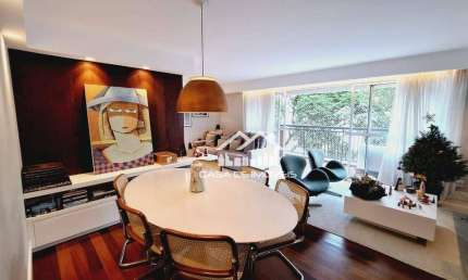 Vende apartamento com 131m², 3 suítes, 3 vagas e lazer completo no Campo Belo.