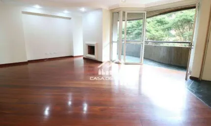 Vende apartamento com 160m²,  4 dormitórios e 2 vagas em condomínio clube, no Morumbi.