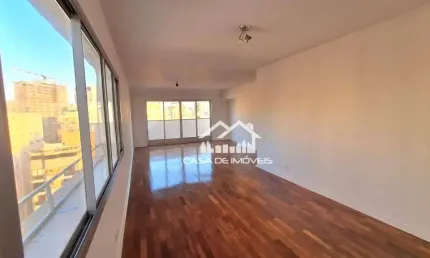 Vende cobertura duplex com 277m², 3 dormitórios sendo 1 suíte, varandão na sala, 2 vagas em excelente localização na Vila Nova Conceição.