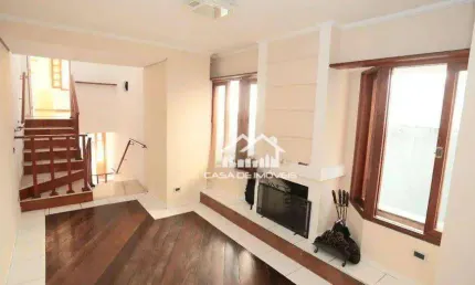 Vende casa tipo sobrado com 163m², 3 suítes, churrasqueira, no jardim londrina.