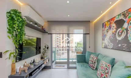 Vende apartamento com 64m², 1 suíte, 100% mobiliado com alto padrão, em moema