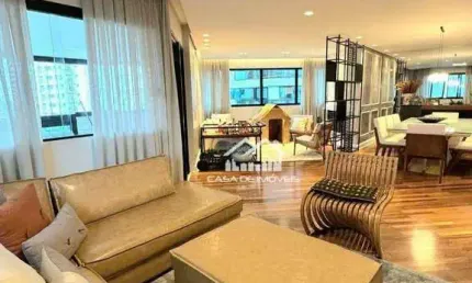 Vende apartamento com 288m², 4 suítes, varanda gourmet, depósito e 6 vagas, no panamby.
