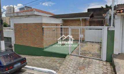 Vende casa de 90m² em terreno de 250m²,  com  2 dormitórios, 4  vagas, amplo quintal