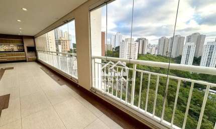 Vende apartamento com 178m², 3 suítes, condomínio clube, na Vila Suzana.