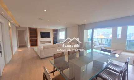 Apartamento próximo ao Parque do Ibirapuera, 235m², 3 suítes, 4 vagas, na Vila Nova Conceição