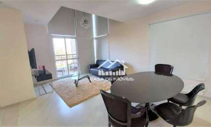 Vende apartamento duplex com 104m², 2 suítes, 2 vagas, depósito e parque privativo, no Panamby.