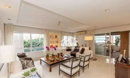 Vende apartamento com 243m², alto padrão, com 3 suítes e 4 vagas, em Moema Pássaros.