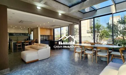 Venda de apartamento garden mobiliado, com 145m², 2 suítes, varanda gourmet, churrasqueira, lazer completo no brooklin
